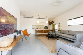 AirTLV - Bazel Central Apartment With Balcony